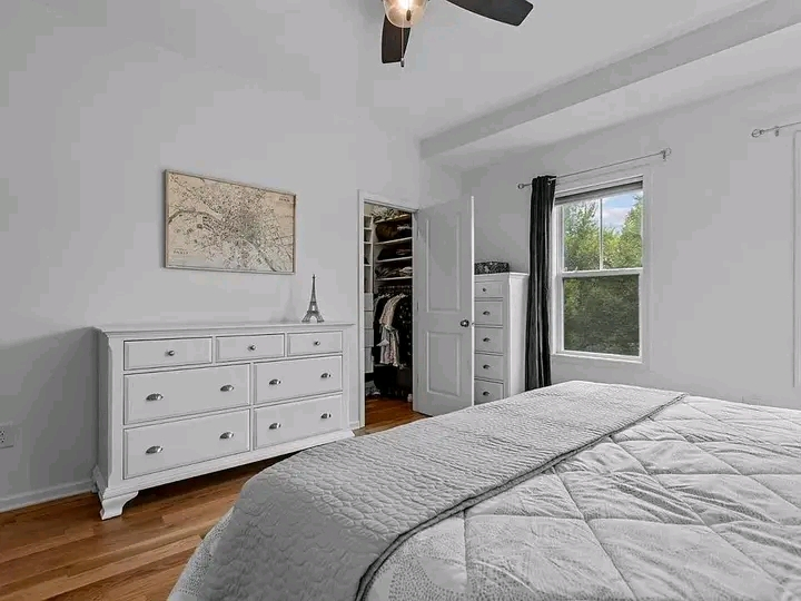 $800 / 2sqft rent thumbnail 11