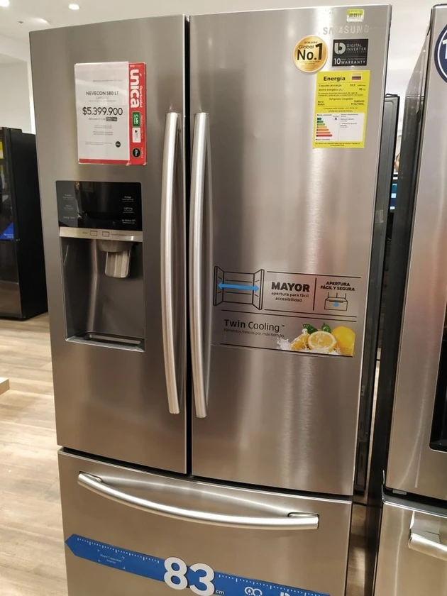 Washer and dryer thumbnail 1