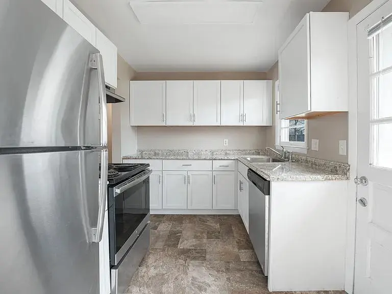 $2,000 / 912sqft house for rent thumbnail 9