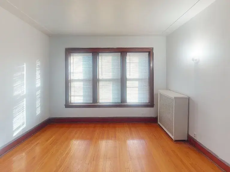 $900 / 2br - 536sqft - lovely house for rent thumbnail 3