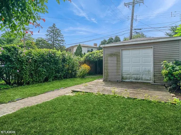 $2,600 / 2br - 775sqft - lovely house for rent thumbnail 10