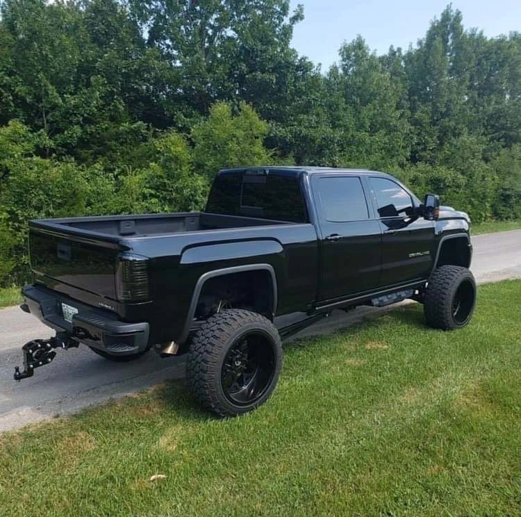 truck for sell - $36,800 thumbnail 3