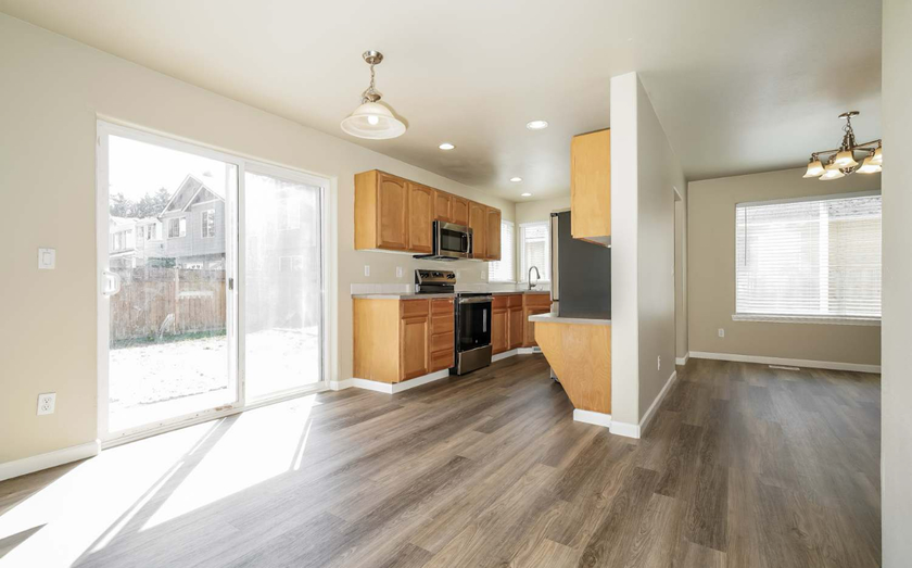 $1,700 / 8210br - 1803sqft - 🏡 house for rent– move-in ready! thumbnail 2