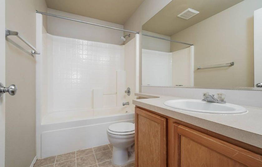 $1,700 / 8210br - 1803sqft - 🏡 house for rent– move-in ready! thumbnail 7