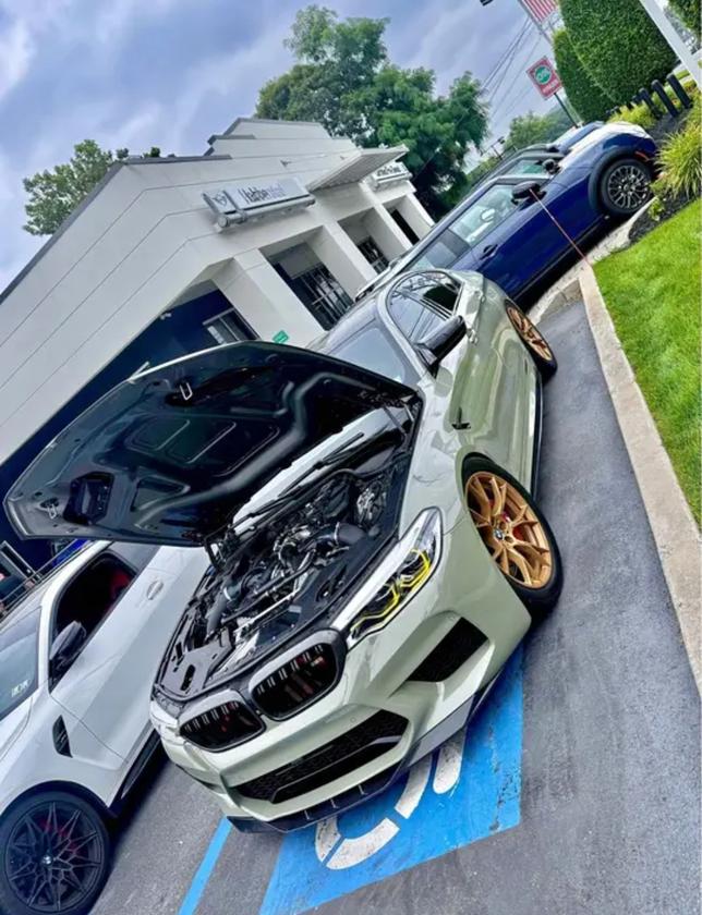 Washer and dryer thumbnail 1