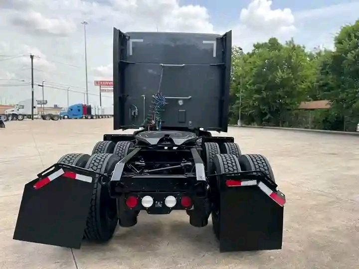 strong and powerful energy truck 🚒 for sale don't miss your opportunity $12,000 thumbnail 4