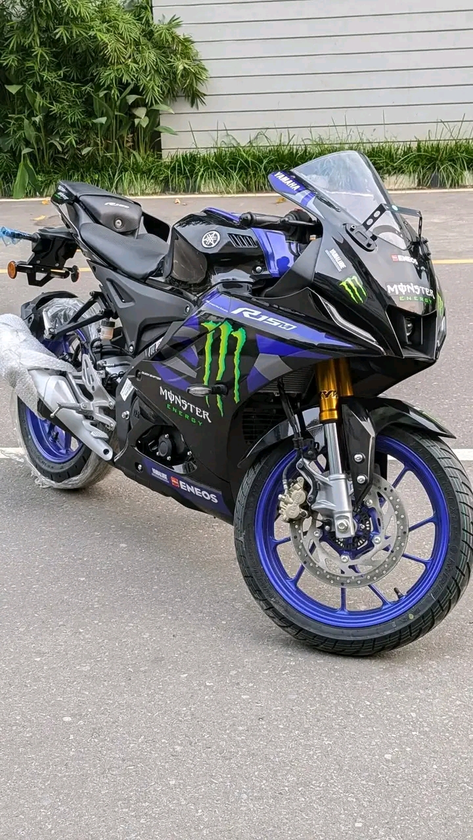 Washer and dryer thumbnail 1