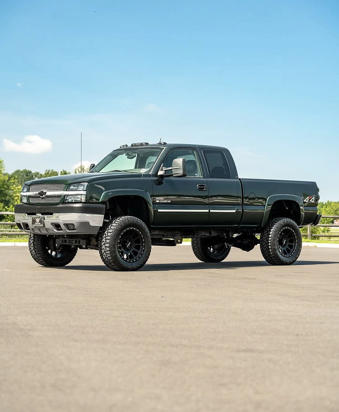 super clean dmax - $34,500 thumbnail 5