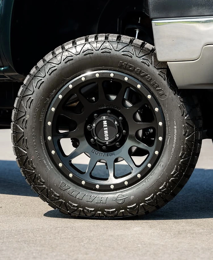 super clean dmax - $34,500 thumbnail 10