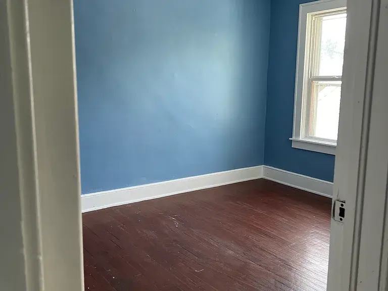  / 925sqft2 beds 2 bath available at 207 saint charles st #3, johnson city, ny 1 thumbnail 4