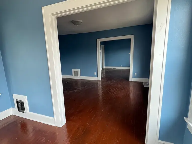  / 925sqft2 beds 2 bath available at 207 saint charles st #3, johnson city, ny 1 thumbnail 9