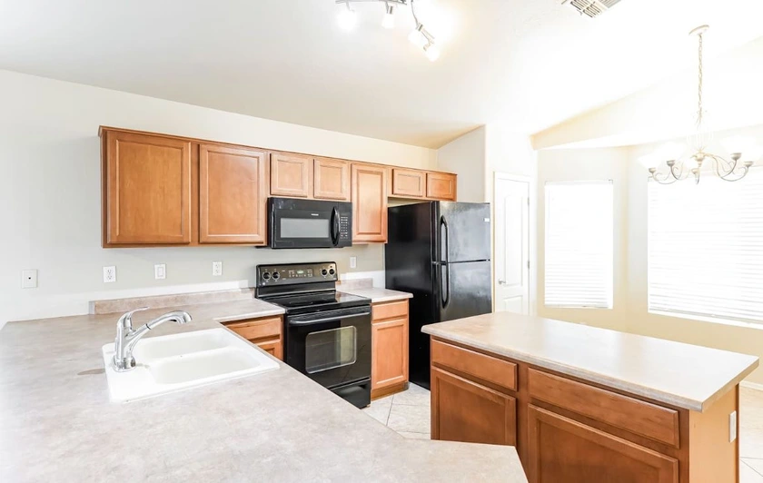 $1,200 / 1366sqft lovely❤️home for rent and very affordable thumbnail 6