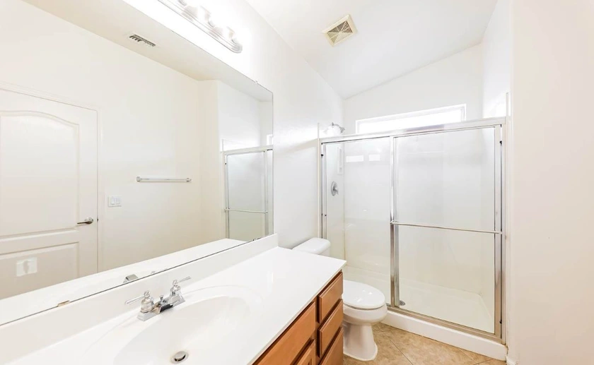 $1,200 / 1366sqft lovely❤️home for rent and very affordable thumbnail 8