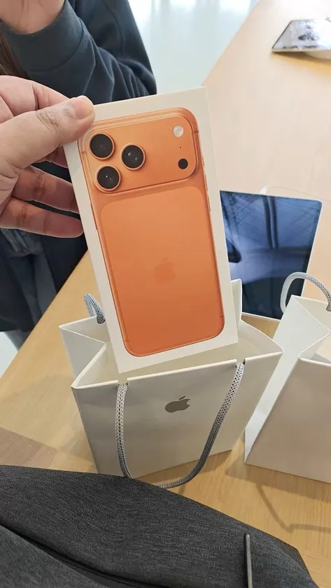 iphone 17 pro max - $1,500 thumbnail 5