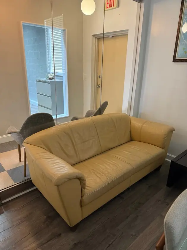 Washer and dryer thumbnail 1