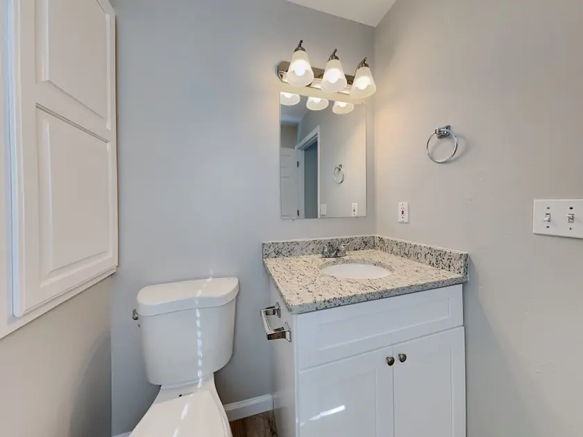 house for reat - $1,000 thumbnail 6