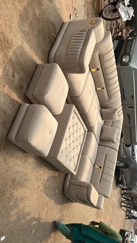 for sale kindly dm if you're interested thumbnail 2