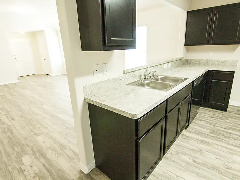 $1,550 / 3br - 1407sqft - blessed home thumbnail 2