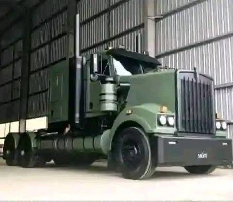 trucks - $20,000 thumbnail 2