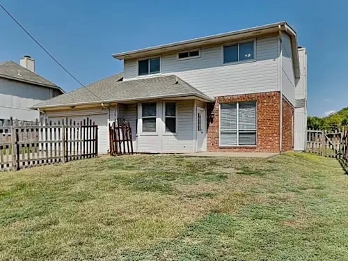  / 2086sqftaffordable house for rent beautiful house with 3 bedrooms and 2 bathr thumbnail 7