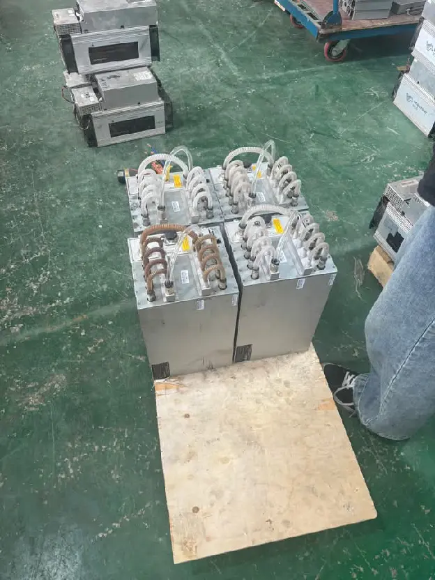 s19hydro bitcoin miner thumbnail 3