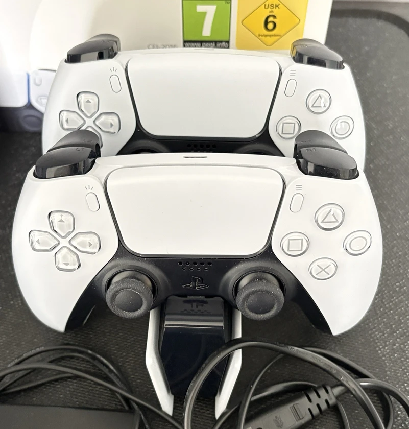 sony playstation 5 neu - $200 thumbnail 2