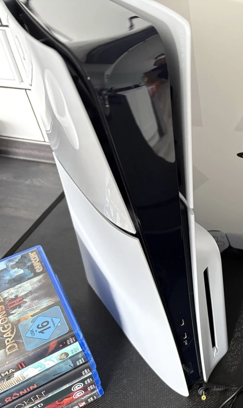 sony playstation 5 neu - $200 thumbnail 3