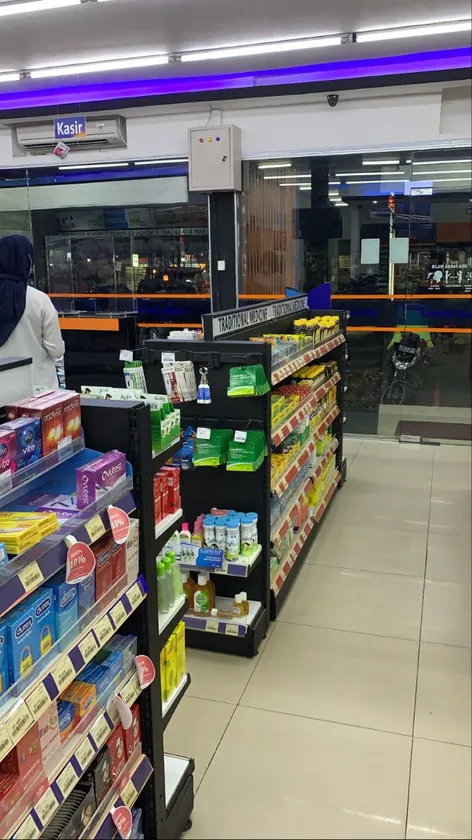 Washer and dryer thumbnail 1