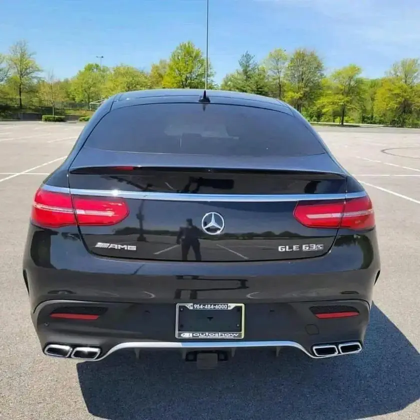 2017 mercedes benz amg gle63 thumbnail 2