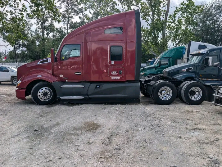 truck - $5,000 thumbnail 2