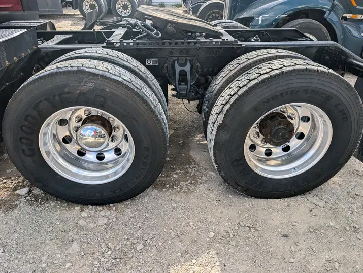 truck - $5,000 thumbnail 3