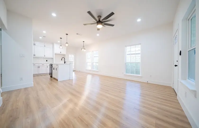  / 1250sqftapartment thumbnail 10