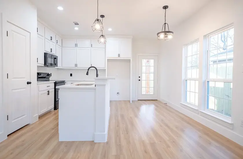  / 1250sqftapartment thumbnail 11