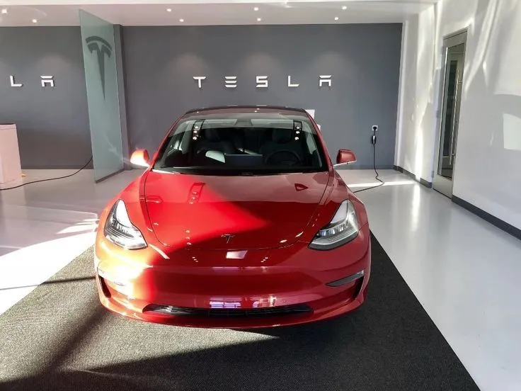 tesla car thumbnail 2