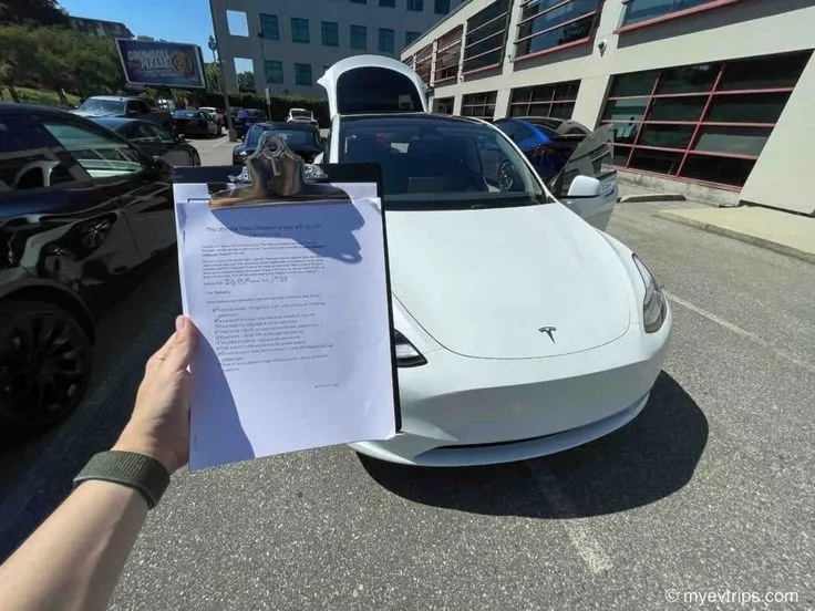 tesla car thumbnail 3