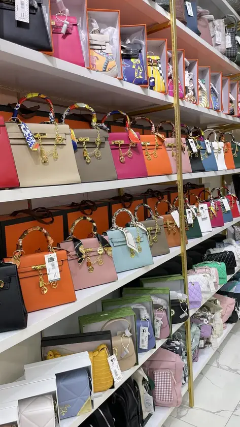 clothes shoes and bags - $300 thumbnail 4