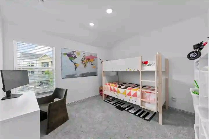 Washer and dryer thumbnail 1