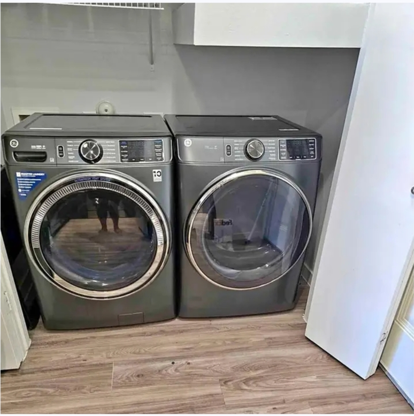 Washer and dryer thumbnail 1
