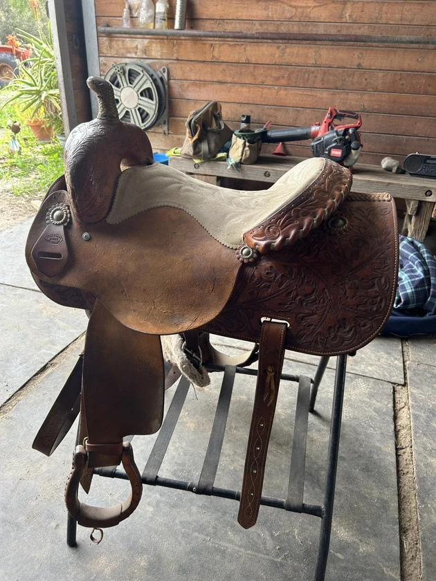 saddle for sale - $2,300 thumbnail 3