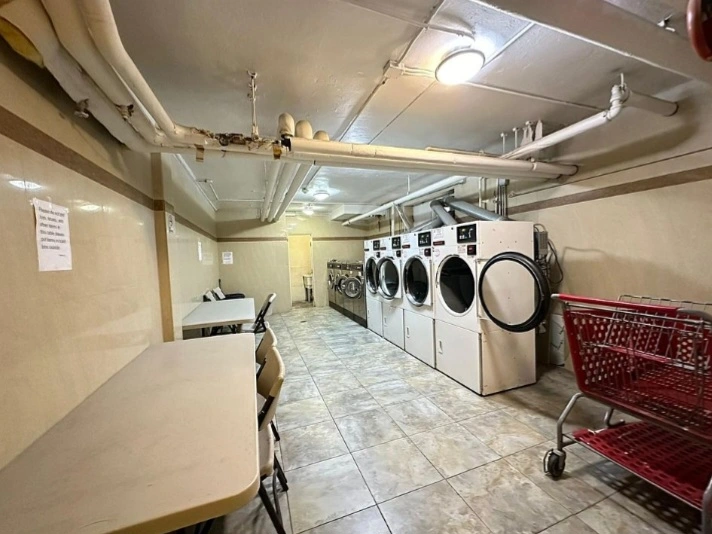 $1,500 / 2br - 100sqft - parkstone realty, house for sale promo thumbnail 5