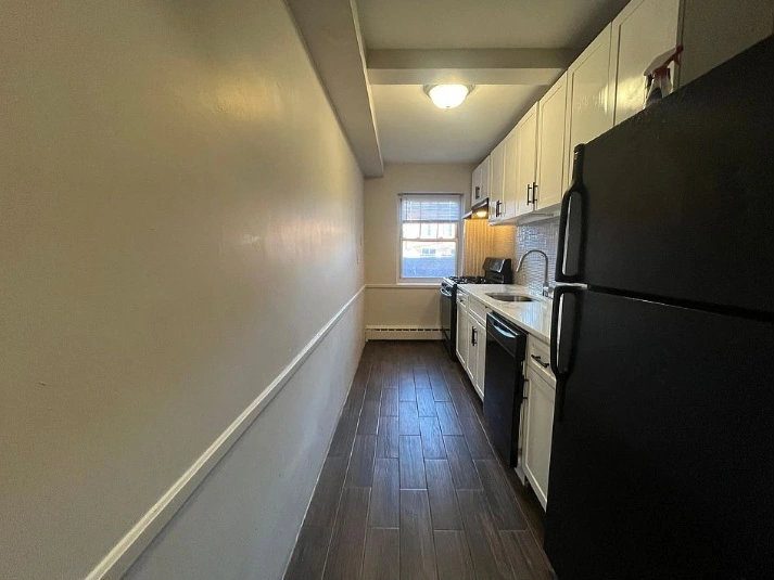 $1,500 / 2br - 100sqft - parkstone realty, house for sale promo thumbnail 6