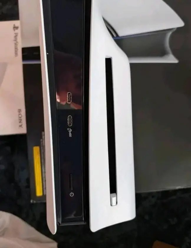 playstation 5 pro - $400 thumbnail 7