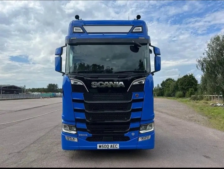 truck - $50,000 thumbnail 3