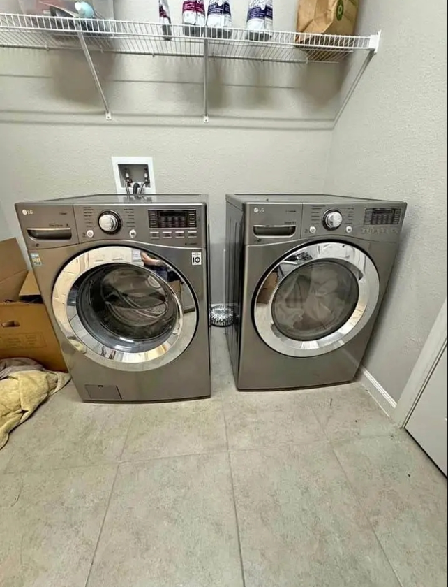 Washer and dryer thumbnail 1