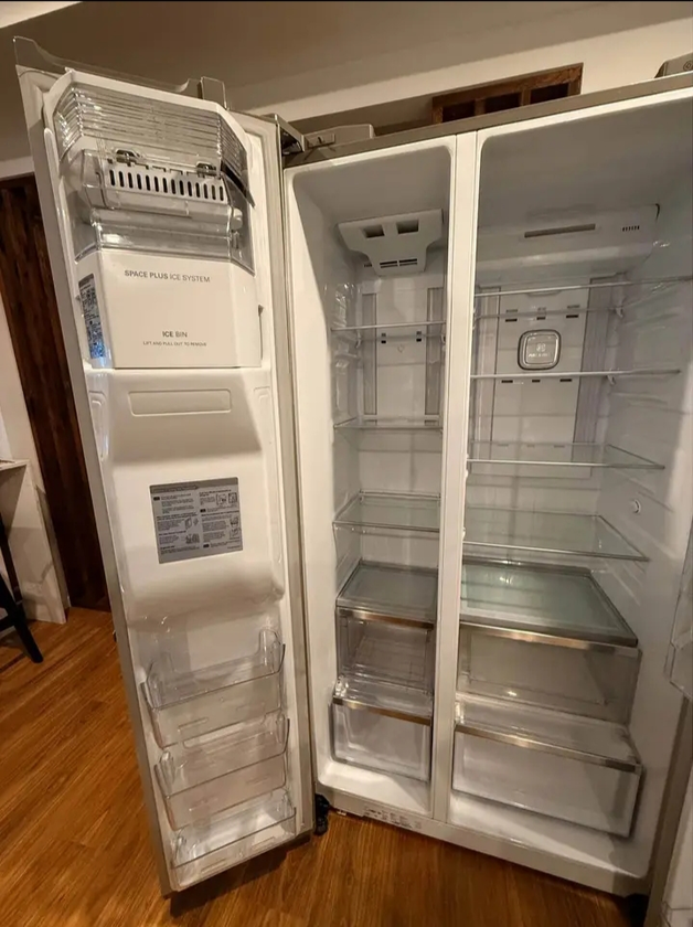 lg fridge - $150 thumbnail 3