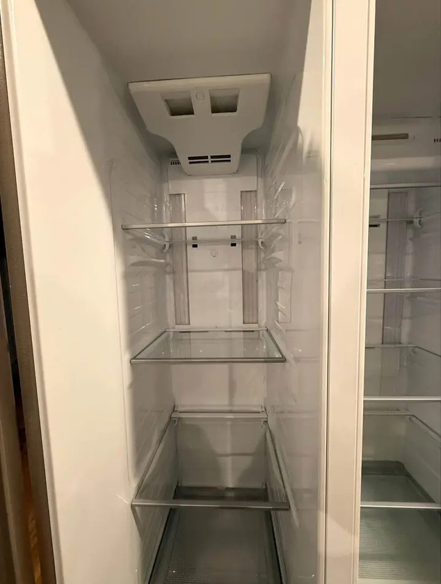 lg fridge - $150 thumbnail 4