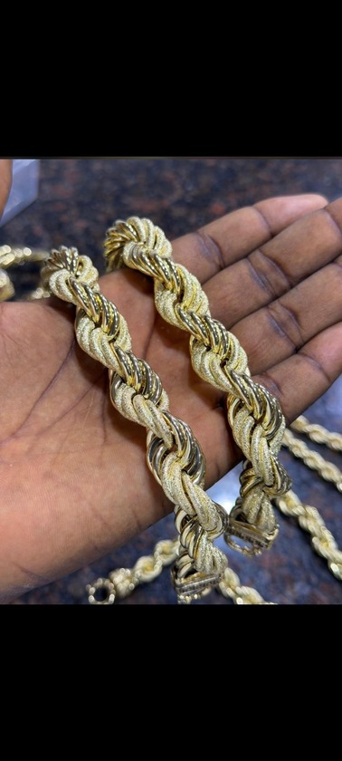 Washer and dryer thumbnail 1