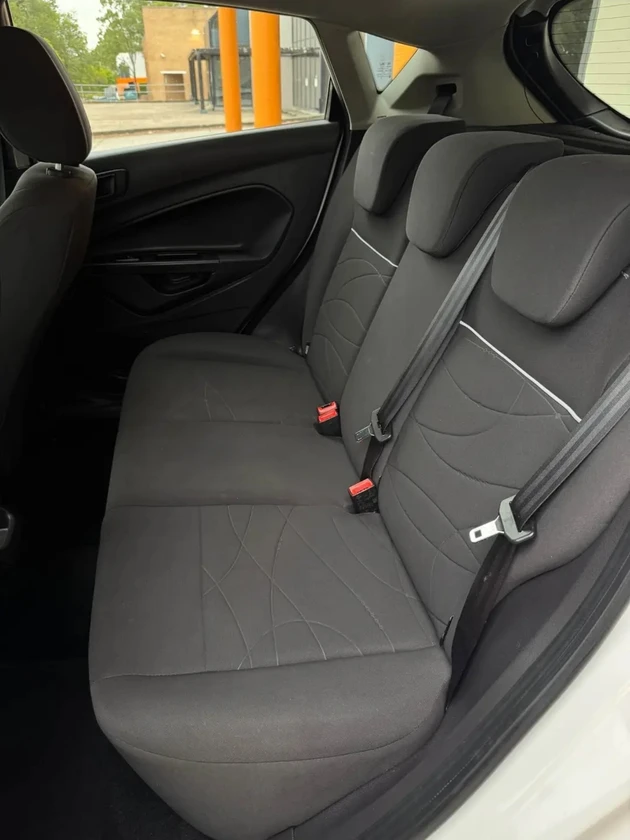 2013 ford fiesta trend thumbnail 6