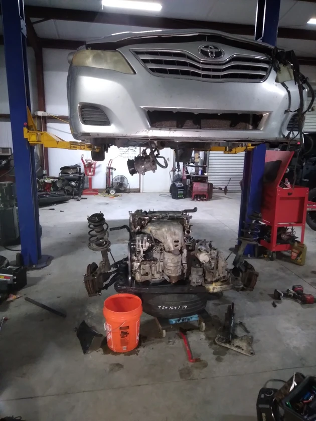 carpenter mechanic landscape and mechanic - $150 thumbnail 6