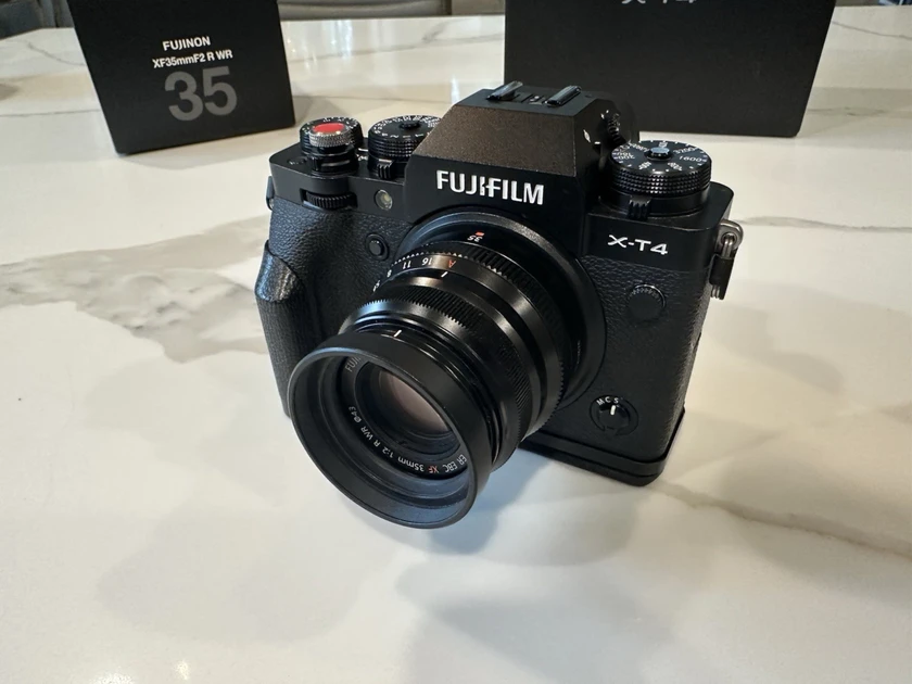 fotocamera fujifilm x-t4 + obiettivo xf 35mm f/2 r wr - 3.400 scatti, come nuova thumbnail 5